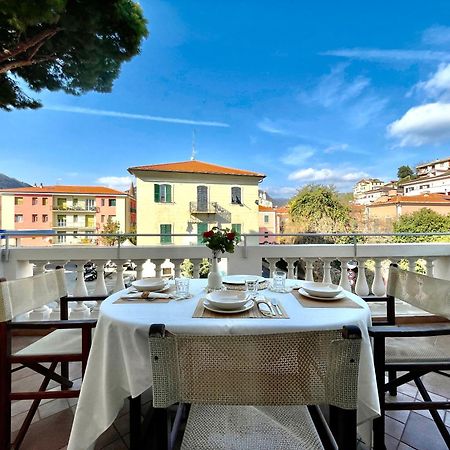 Villa Migliorini Lusso & Comfort In Finalborgo. Финале Лигуре Екстериор снимка